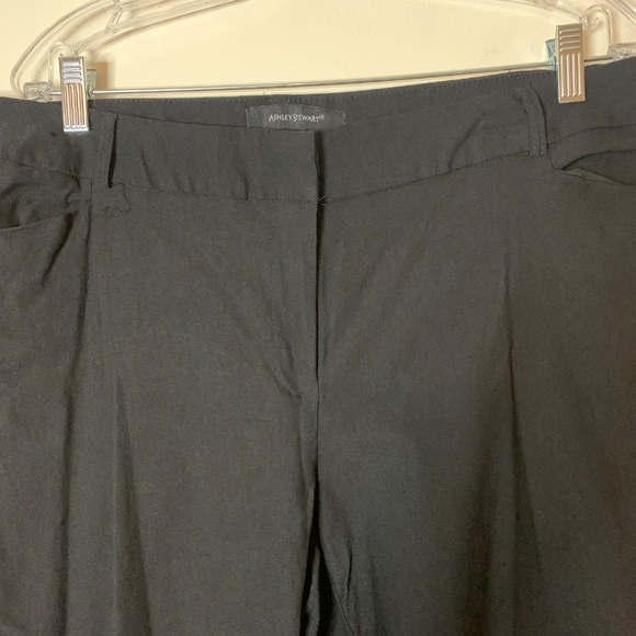 Ashley Stewart Black Crop Pants, Size 18 - Picture 2 of 7